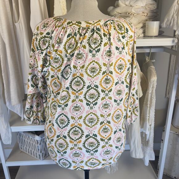 Croft & Barrow size XL v neck blouse pink, green coastal, soft girl, bold #2513 - Picture 4 of 7